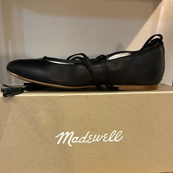 Madewell lace up flats in black leather size 6 NWT - Picture 1 of 2